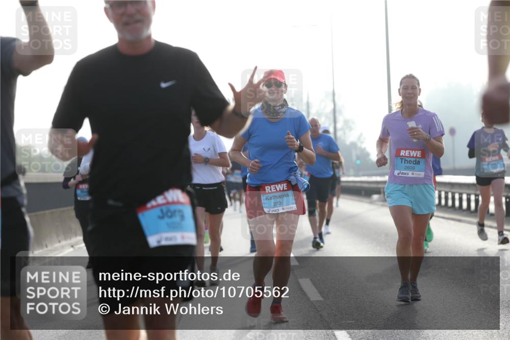 03.10.2026 - Köhlbrandbrückenlauf Jannik Wohlers http://msf.ph/oto/10705562 03.10.2026 09:19:02 Position 3 2709, 2609 meine-sportfotos.de