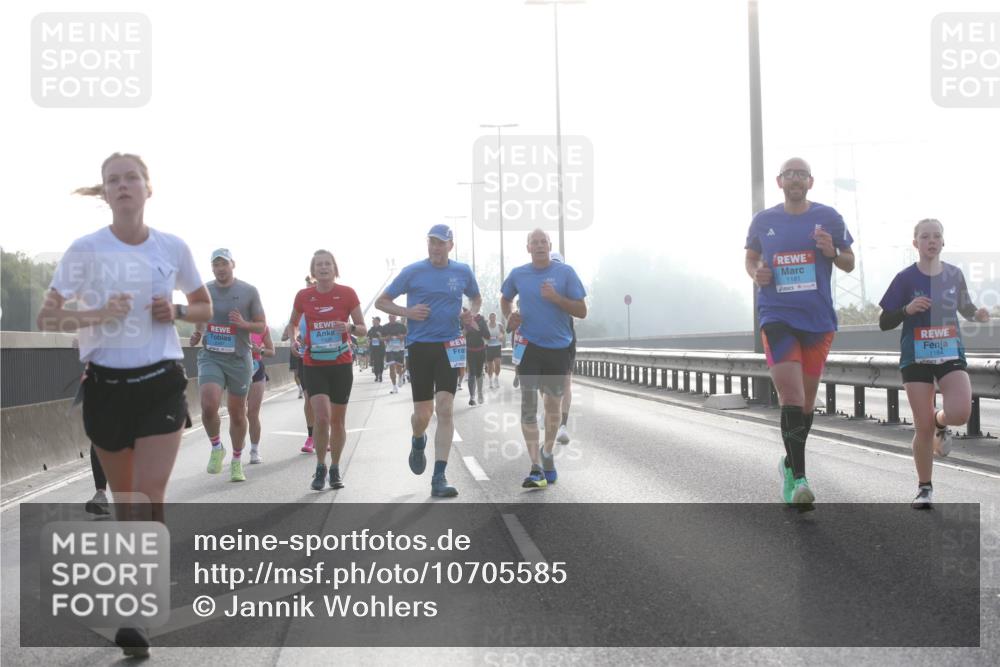 03.10.2026 - Köhlbrandbrückenlauf Jannik Wohlers http://msf.ph/oto/10705585 03.10.2026 09:19:06 Position 3 1181, 1184 meine-sportfotos.de