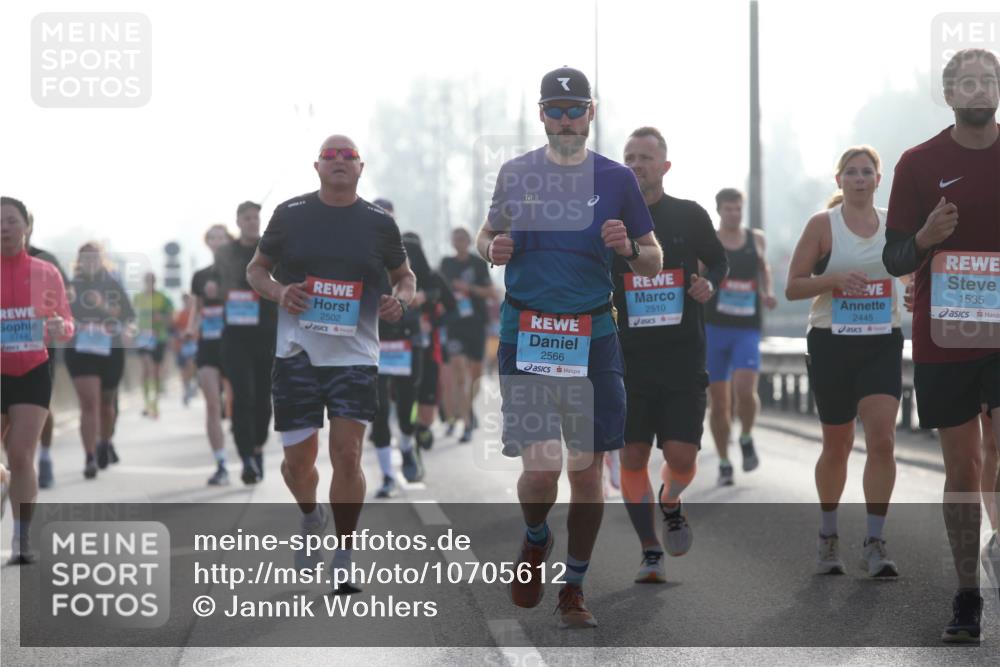 03.10.2026 - Köhlbrandbrückenlauf Jannik Wohlers http://msf.ph/oto/10705612 03.10.2026 09:19:14 Position 3 11, 1535, 2502, 2566, 2510, 2445 meine-sportfotos.de