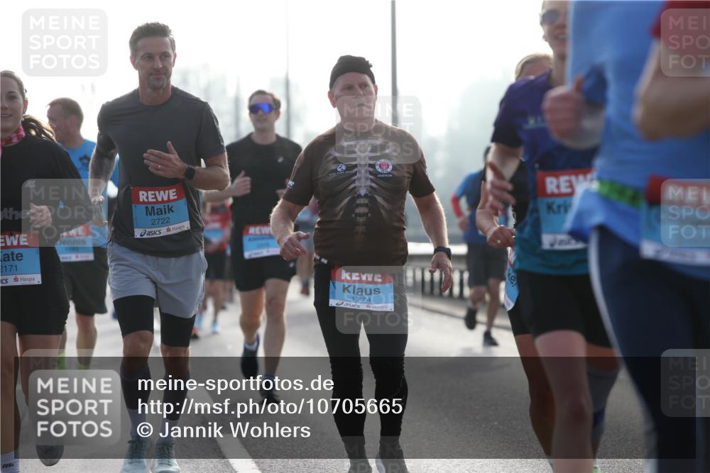 03.10.2026 - Köhlbrandbrückenlauf Jannik Wohlers http://msf.ph/oto/10705665 03.10.2026 09:19:27 Position 3 2171, 1599, 2722, 1774 meine-sportfotos.de