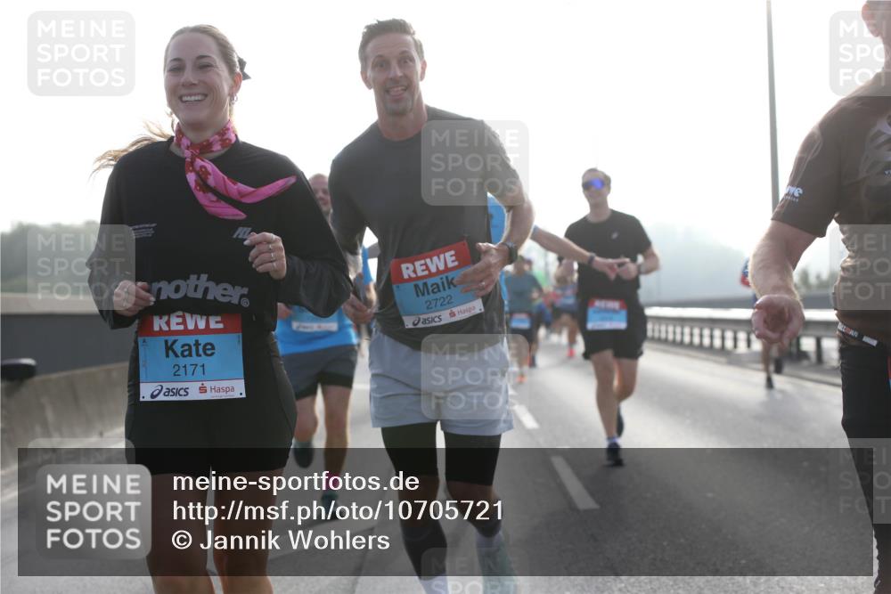 03.10.2026 - Köhlbrandbrückenlauf Jannik Wohlers http://msf.ph/oto/10705721 03.10.2026 09:19:30 Position 3 2171, 2722 meine-sportfotos.de