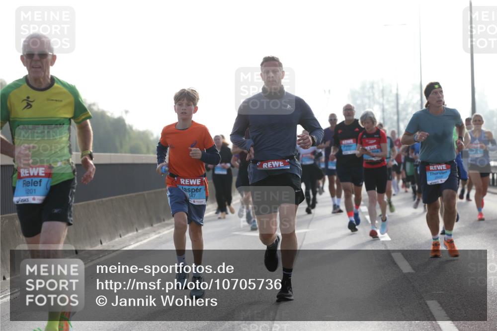 03.10.2026 - Köhlbrandbrückenlauf Jannik Wohlers http://msf.ph/oto/10705736 03.10.2026 09:19:32 Position 3 1201, 147 meine-sportfotos.de