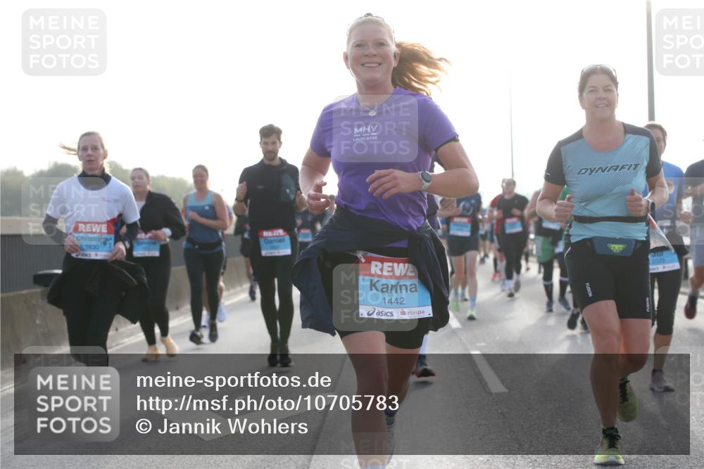 03.10.2026 - Köhlbrandbrückenlauf Jannik Wohlers http://msf.ph/oto/10705783 03.10.2026 09:19:40 Position 3 1630, 6, 1442 meine-sportfotos.de
