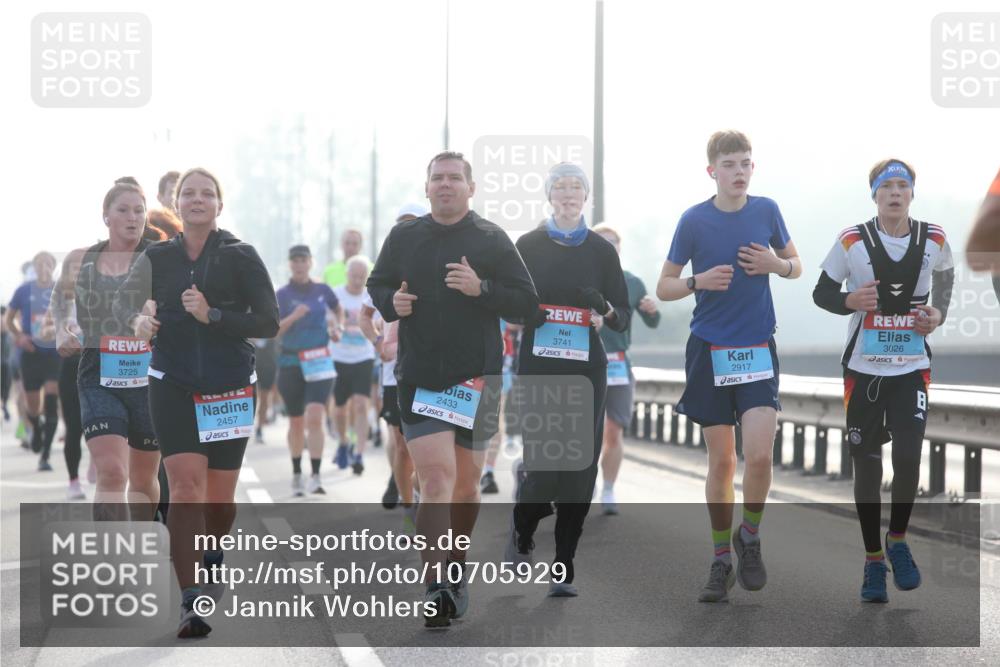 03.10.2026 - Köhlbrandbrückenlauf Jannik Wohlers http://msf.ph/oto/10705929 03.10.2026 09:20:07 Position 3 3725, 2457, 2433, 3741, 2917, 3026 meine-sportfotos.de
