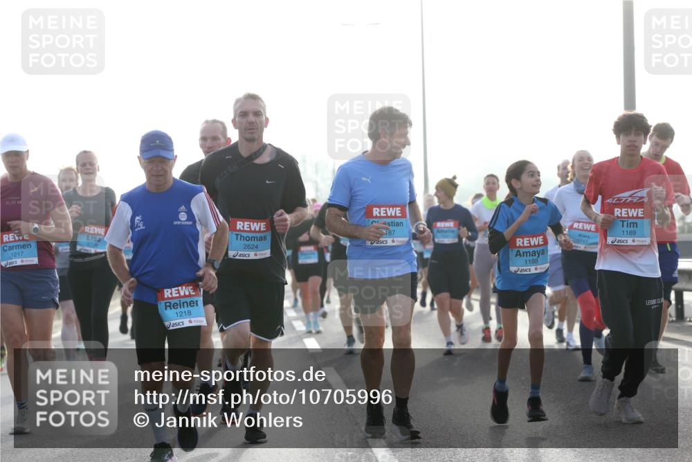 03.10.2026 - Köhlbrandbrückenlauf Jannik Wohlers http://msf.ph/oto/10705996 03.10.2026 09:20:21 Position 3 42, 195, 1217, 2738, 2624, 187, 1188, 3717, 1189, 1218 meine-sportfotos.de