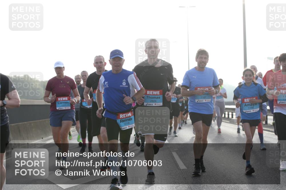 03.10.2026 - Köhlbrandbrückenlauf Jannik Wohlers http://msf.ph/oto/10706003 03.10.2026 09:20:22 Position 3 42, 195, 1217, 1218, 2624, 1187, 1188, 11 meine-sportfotos.de
