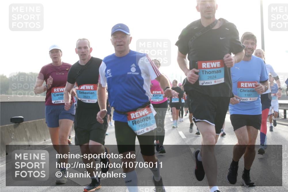 03.10.2026 - Köhlbrandbrückenlauf Jannik Wohlers http://msf.ph/oto/10706011 03.10.2026 09:20:22 Position 3 42, 195, 1217, 2623, 1218, 1897, 2624, 1187 meine-sportfotos.de
