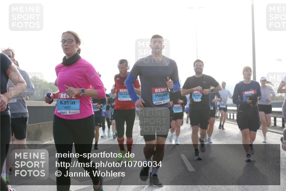 03.10.2026 - Köhlbrandbrückenlauf Jannik Wohlers http://msf.ph/oto/10706034 03.10.2026 09:20:24 Position 3 1897, 3093, 1067 meine-sportfotos.de