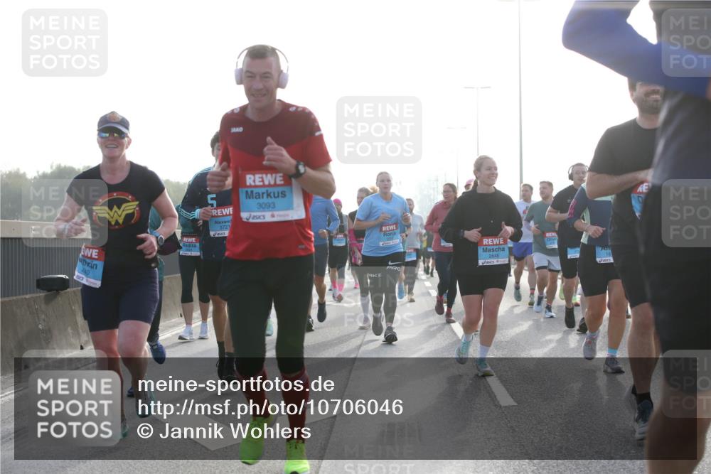 03.10.2026 - Köhlbrandbrückenlauf Jannik Wohlers http://msf.ph/oto/10706046 03.10.2026 09:20:26 Position 3 240, 5, 3721, 3093, 2646 meine-sportfotos.de