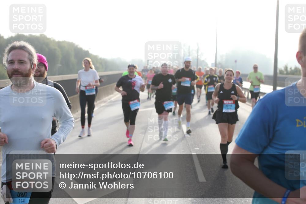 03.10.2026 - Köhlbrandbrückenlauf Jannik Wohlers http://msf.ph/oto/10706100 03.10.2026 09:20:33 Position 3 1140 meine-sportfotos.de