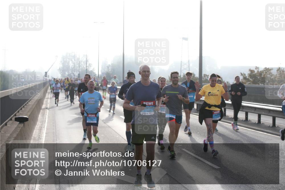 03.10.2026 - Köhlbrandbrückenlauf Jannik Wohlers http://msf.ph/oto/10706127 03.10.2026 09:20:46 Position 3 2687 meine-sportfotos.de