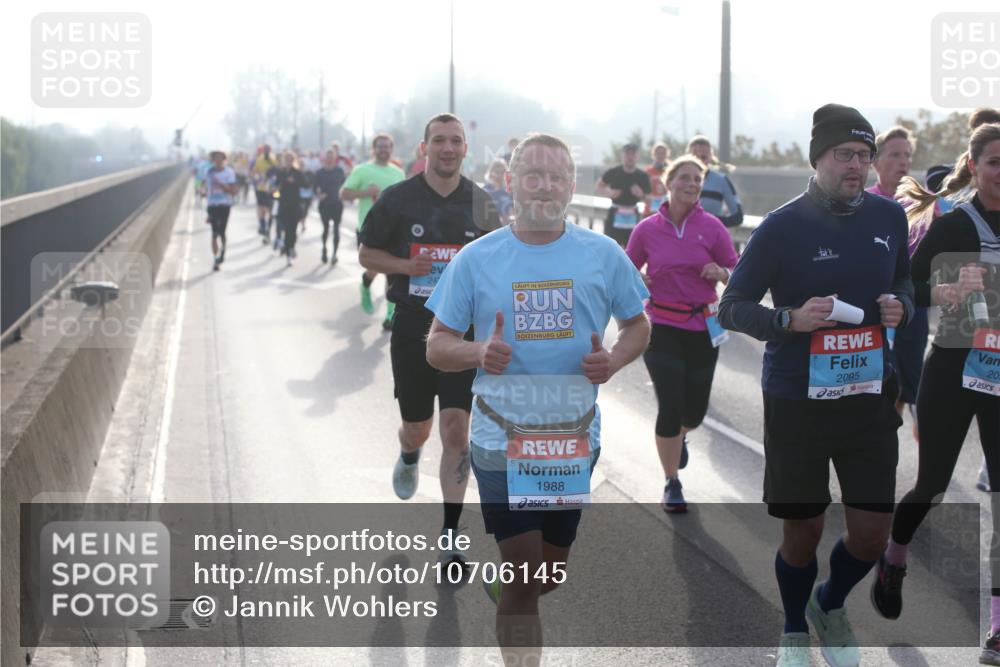 03.10.2026 - Köhlbrandbrückenlauf Jannik Wohlers http://msf.ph/oto/10706145 03.10.2026 09:20:49 Position 3 1988, 2095, 20 meine-sportfotos.de
