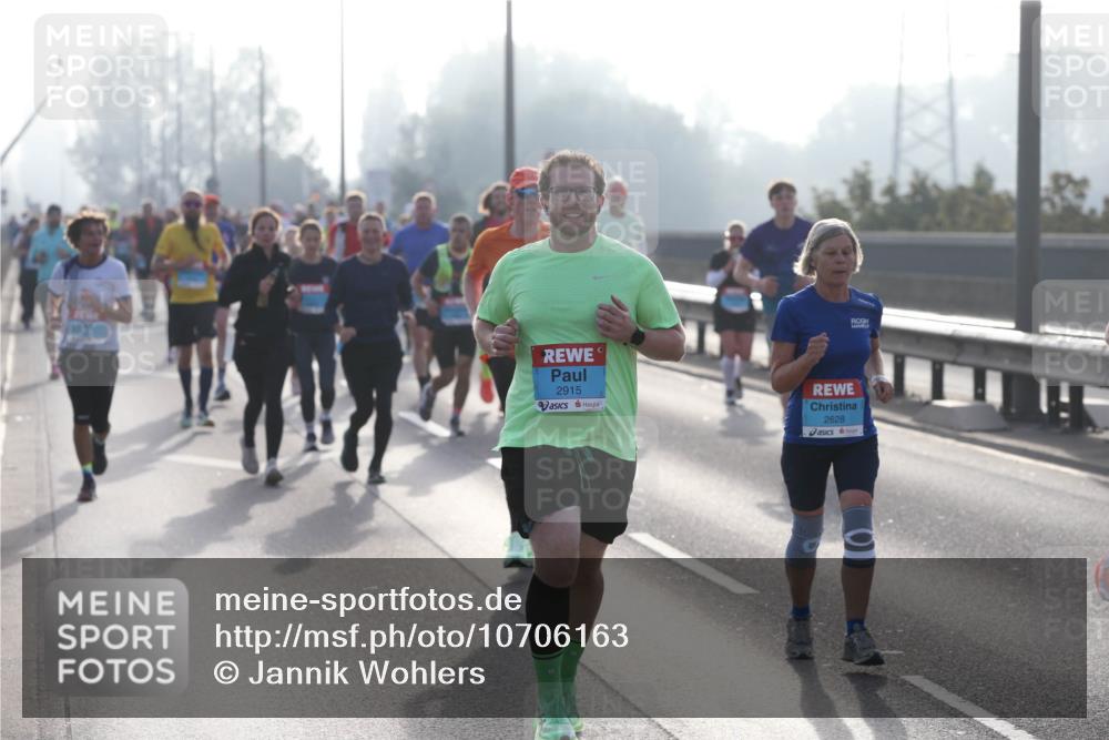 03.10.2026 - Köhlbrandbrückenlauf Jannik Wohlers http://msf.ph/oto/10706163 03.10.2026 09:20:51 Position 3 2915, 2628 meine-sportfotos.de