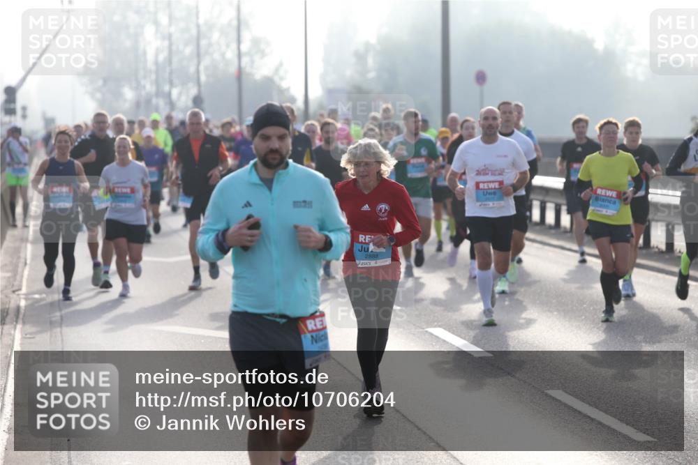03.10.2026 - Köhlbrandbrückenlauf Jannik Wohlers http://msf.ph/oto/10706204 03.10.2026 09:21:01 Position 3 2888 meine-sportfotos.de