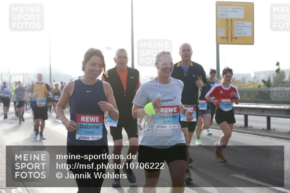 03.10.2026 - Köhlbrandbrückenlauf Jannik Wohlers http://msf.ph/oto/10706222 03.10.2026 09:21:11 Position 3 2560, 1528, 2658 meine-sportfotos.de