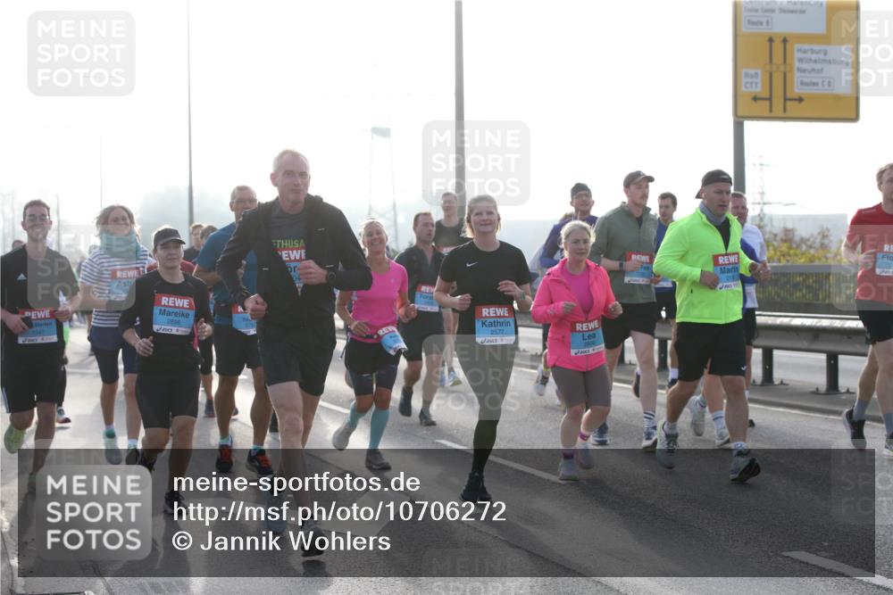 03.10.2026 - Köhlbrandbrückenlauf Jannik Wohlers http://msf.ph/oto/10706272 03.10.2026 09:21:33 Position 3 1047, 2898, 2577, 219 meine-sportfotos.de