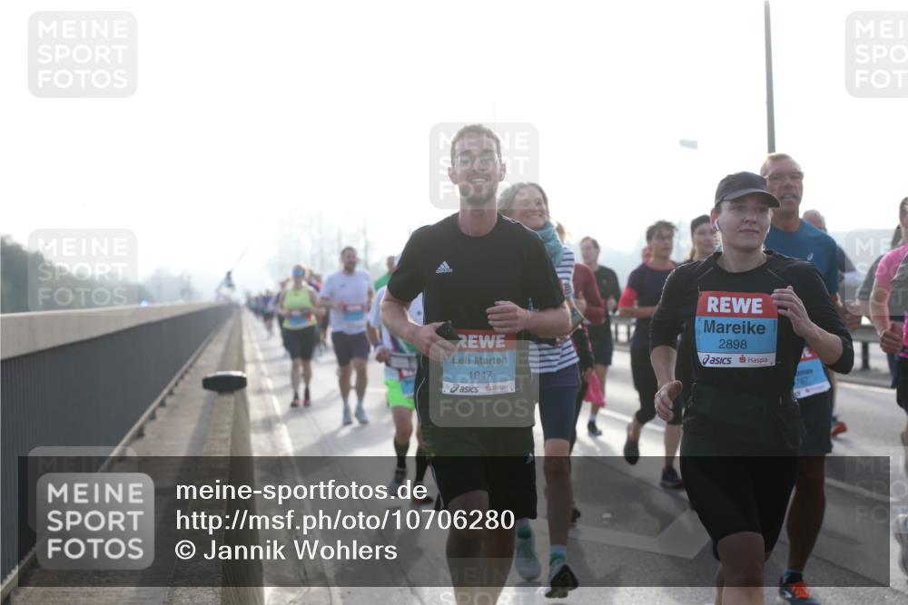 03.10.2026 - Köhlbrandbrückenlauf Jannik Wohlers http://msf.ph/oto/10706280 03.10.2026 09:21:35 Position 3 1047, 2898, 1767 meine-sportfotos.de