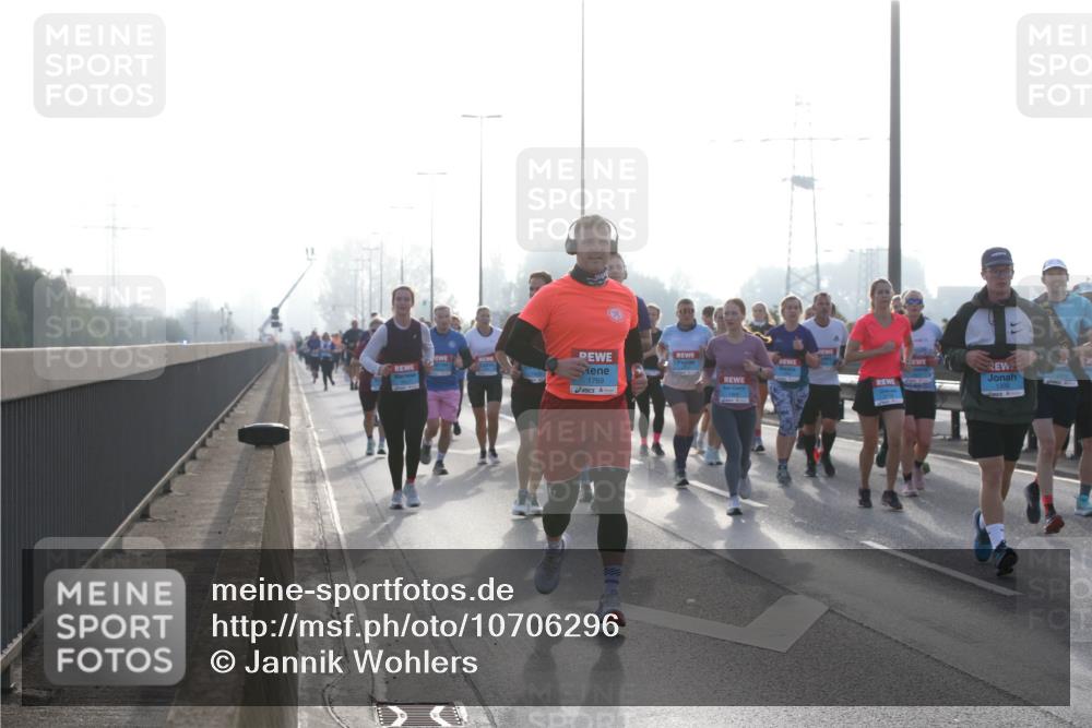 03.10.2026 - Köhlbrandbrückenlauf Jannik Wohlers http://msf.ph/oto/10706296 03.10.2026 09:21:45 Position 3 1769 meine-sportfotos.de