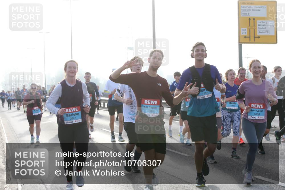 03.10.2026 - Köhlbrandbrückenlauf Jannik Wohlers http://msf.ph/oto/10706307 03.10.2026 09:21:49 Position 3 2647, 1887, 1889, 1393, 1888 meine-sportfotos.de