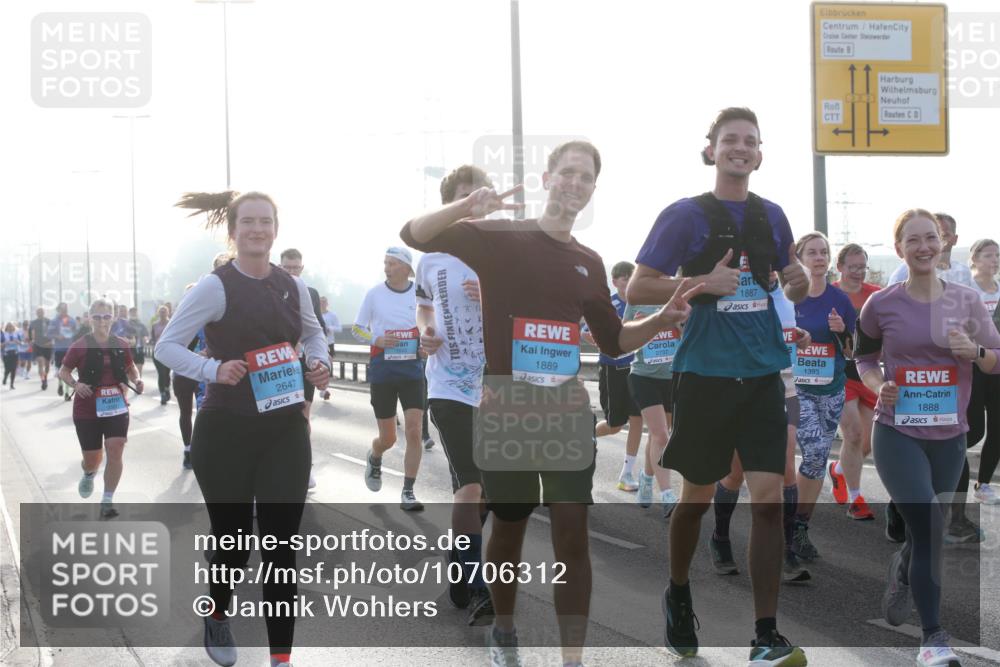 03.10.2026 - Köhlbrandbrückenlauf Jannik Wohlers http://msf.ph/oto/10706312 03.10.2026 09:21:49 Position 3 2647, 1889, 1887, 2737, 1393, 1888 meine-sportfotos.de