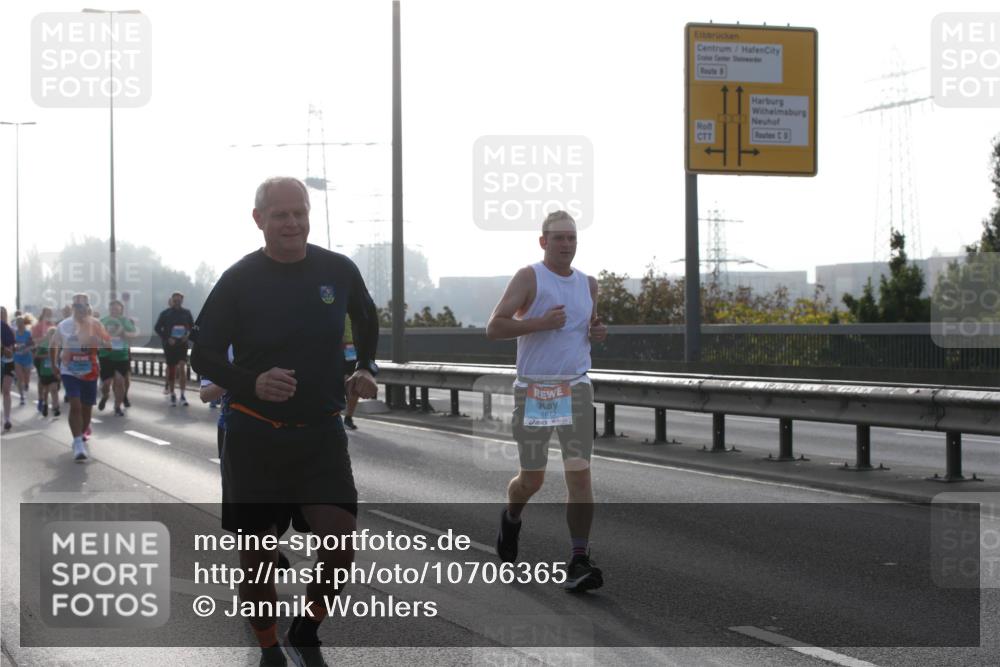 03.10.2026 - Köhlbrandbrückenlauf Jannik Wohlers http://msf.ph/oto/10706365 03.10.2026 09:22:03 Position 3 1613 meine-sportfotos.de