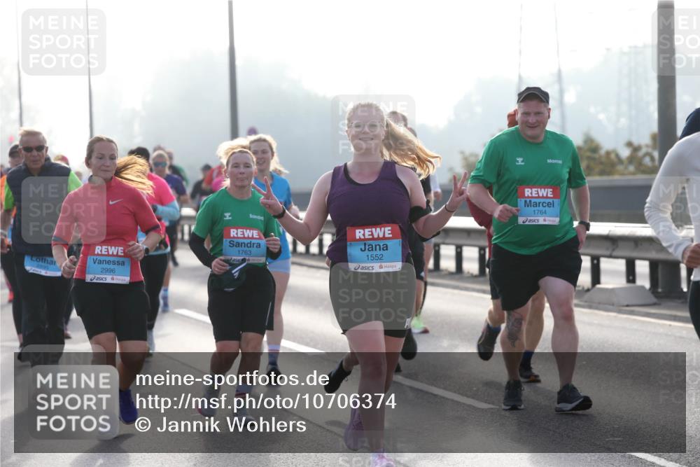03.10.2026 - Köhlbrandbrückenlauf Jannik Wohlers http://msf.ph/oto/10706374 03.10.2026 09:22:08 Position 3 2895, 2996, 1763, 1552, 1764 meine-sportfotos.de