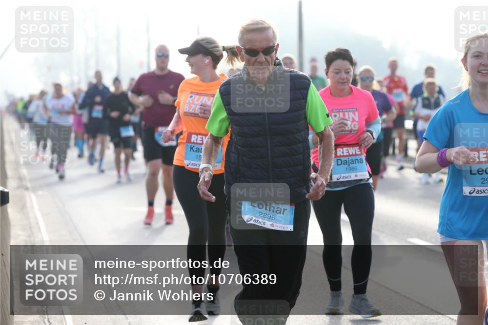 03.10.2026 - Köhlbrandbrückenlauf Jannik Wohlers http://msf.ph/oto/10706389 03.10.2026 09:22:12 Position 3 15, 1986, 29, 2895 meine-sportfotos.de