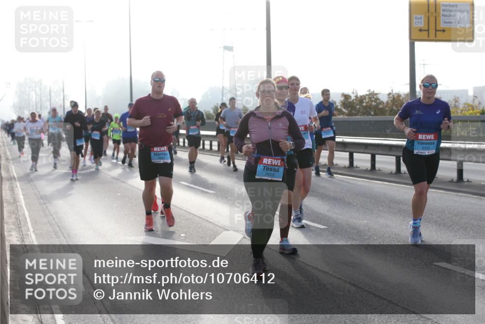 03.10.2026 - Köhlbrandbrückenlauf Jannik Wohlers http://msf.ph/oto/10706412 03.10.2026 09:22:17 Position 3 21, 3975, 2603, 2323 meine-sportfotos.de