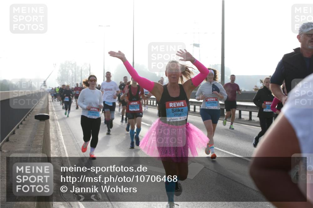 03.10.2026 - Köhlbrandbrückenlauf Jannik Wohlers http://msf.ph/oto/10706468 03.10.2026 09:22:28 Position 3 3118, 2939, 1474 meine-sportfotos.de