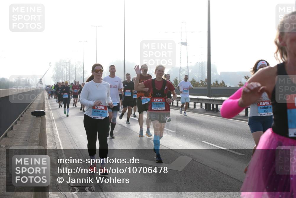 03.10.2026 - Köhlbrandbrückenlauf Jannik Wohlers http://msf.ph/oto/10706478 03.10.2026 09:22:29 Position 3 3118, 3152, 1474 meine-sportfotos.de