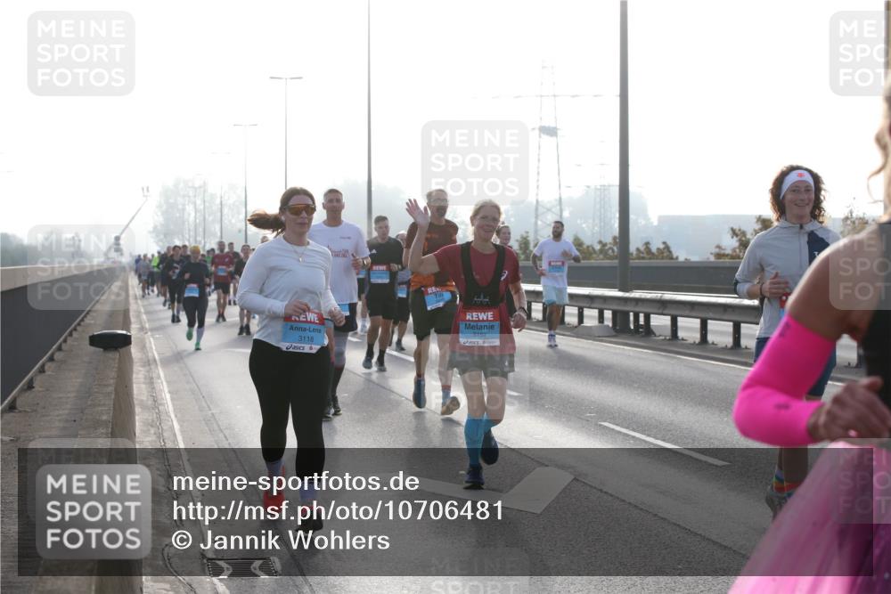 03.10.2026 - Köhlbrandbrückenlauf Jannik Wohlers http://msf.ph/oto/10706481 03.10.2026 09:22:30 Position 3 3118, 3152 meine-sportfotos.de