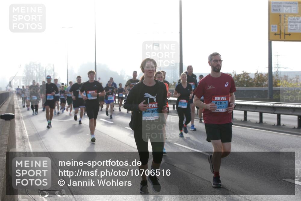 03.10.2026 - Köhlbrandbrückenlauf Jannik Wohlers http://msf.ph/oto/10706516 03.10.2026 09:22:40 Position 3 1333, 2983 meine-sportfotos.de