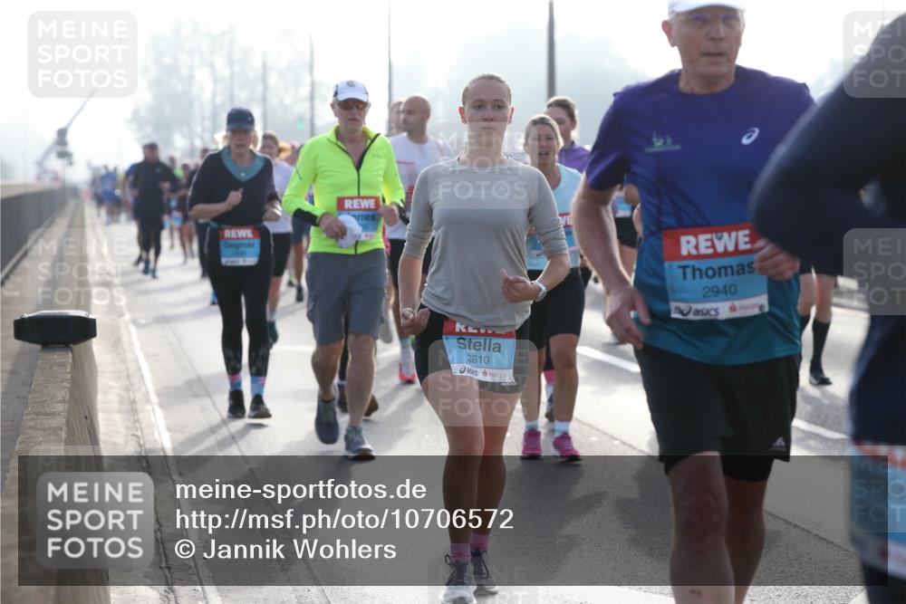 03.10.2026 - Köhlbrandbrückenlauf Jannik Wohlers http://msf.ph/oto/10706572 03.10.2026 09:22:52 Position 3 2610, 2940 meine-sportfotos.de