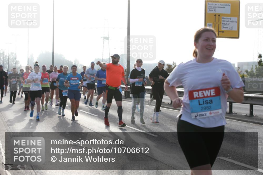 03.10.2026 - Köhlbrandbrückenlauf Jannik Wohlers http://msf.ph/oto/10706612 03.10.2026 09:23:00 Position 3 2982 meine-sportfotos.de