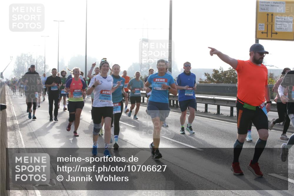03.10.2026 - Köhlbrandbrückenlauf Jannik Wohlers http://msf.ph/oto/10706627 03.10.2026 09:23:02 Position 3 1875, 1619, 163 meine-sportfotos.de