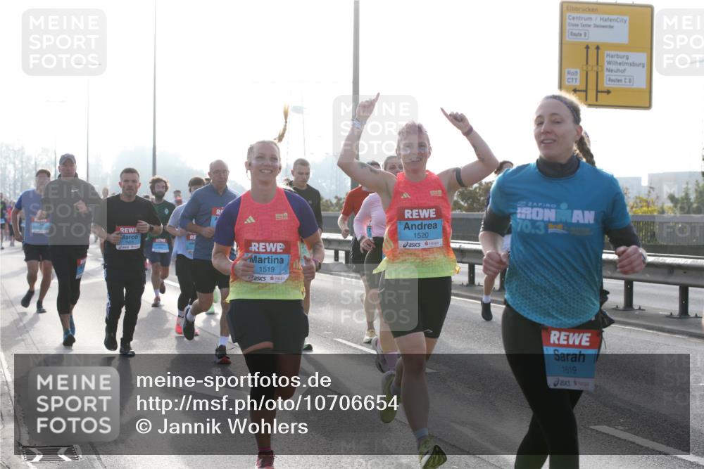 03.10.2026 - Köhlbrandbrückenlauf Jannik Wohlers http://msf.ph/oto/10706654 03.10.2026 09:23:05 Position 3 1519, 1520, 70, 3, 1619 meine-sportfotos.de