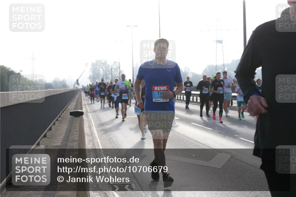 03.10.2026 - Köhlbrandbrückenlauf Jannik Wohlers http://msf.ph/oto/10706679 03.10.2026 09:23:09 Position 3 279 meine-sportfotos.de