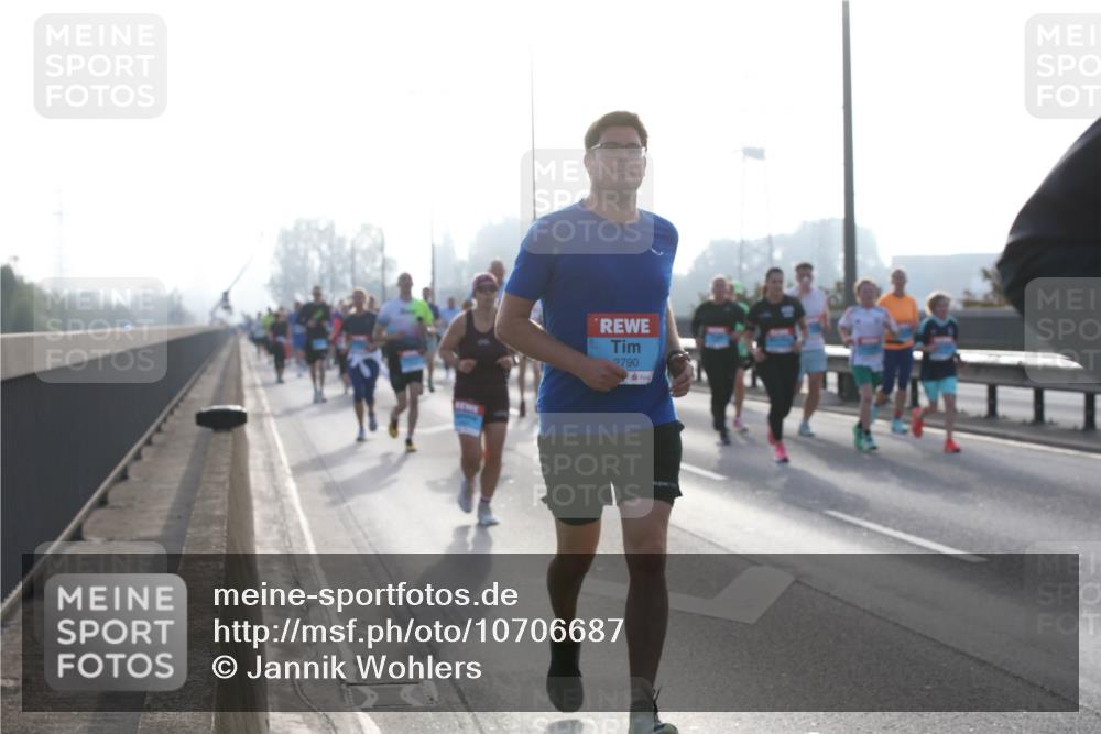 03.10.2026 - Köhlbrandbrückenlauf Jannik Wohlers http://msf.ph/oto/10706687 03.10.2026 09:23:09 Position 3 2790 meine-sportfotos.de