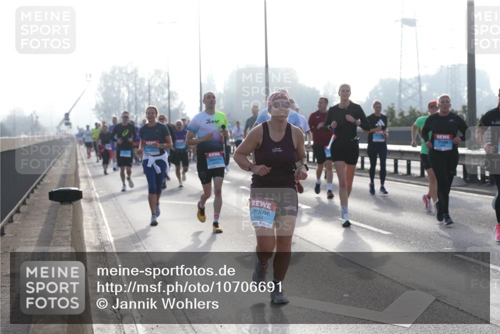 03.10.2026 - Köhlbrandbrückenlauf Jannik Wohlers http://msf.ph/oto/10706691 03.10.2026 09:23:11 Position 3 1484 meine-sportfotos.de