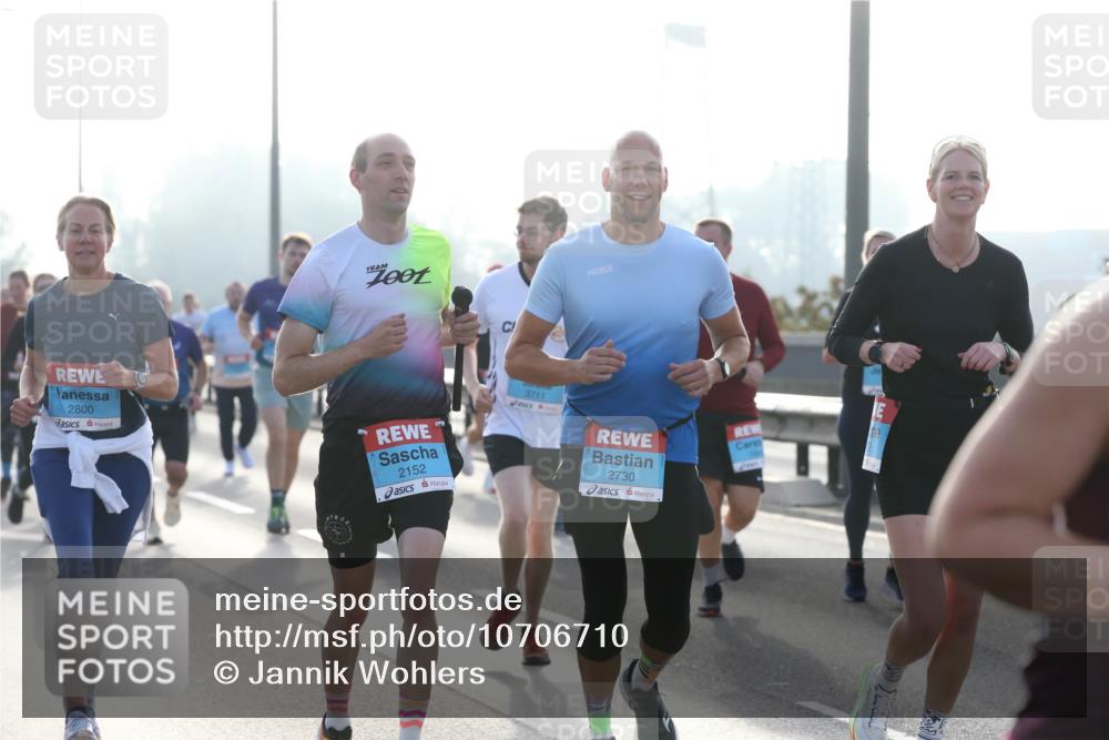 03.10.2026 - Köhlbrandbrückenlauf Jannik Wohlers http://msf.ph/oto/10706710 03.10.2026 09:23:13 Position 3 2800, 2152, 3711, 2730 meine-sportfotos.de