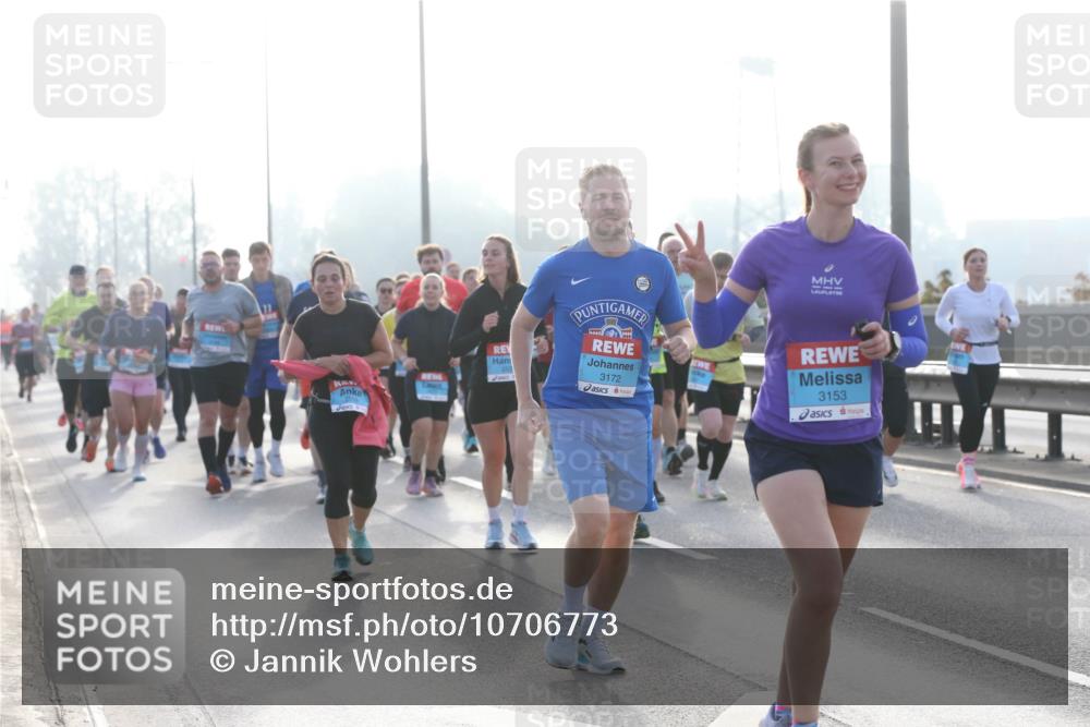 03.10.2026 - Köhlbrandbrückenlauf Jannik Wohlers http://msf.ph/oto/10706773 03.10.2026 09:23:24 Position 3 3172, 3153 meine-sportfotos.de
