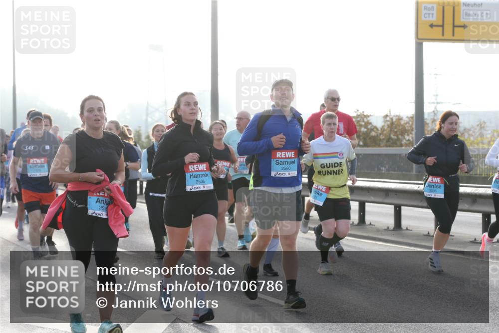 03.10.2026 - Köhlbrandbrückenlauf Jannik Wohlers http://msf.ph/oto/10706786 03.10.2026 09:23:27 Position 3 1978, 2558, 2536, 2590, 181, 3035 meine-sportfotos.de