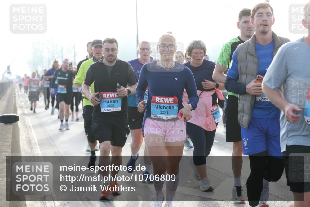03.10.2026 - Köhlbrandbrückenlauf Jannik Wohlers http://msf.ph/oto/10706809 03.10.2026 09:23:32 Position 3 2831, 3031, 571 meine-sportfotos.de