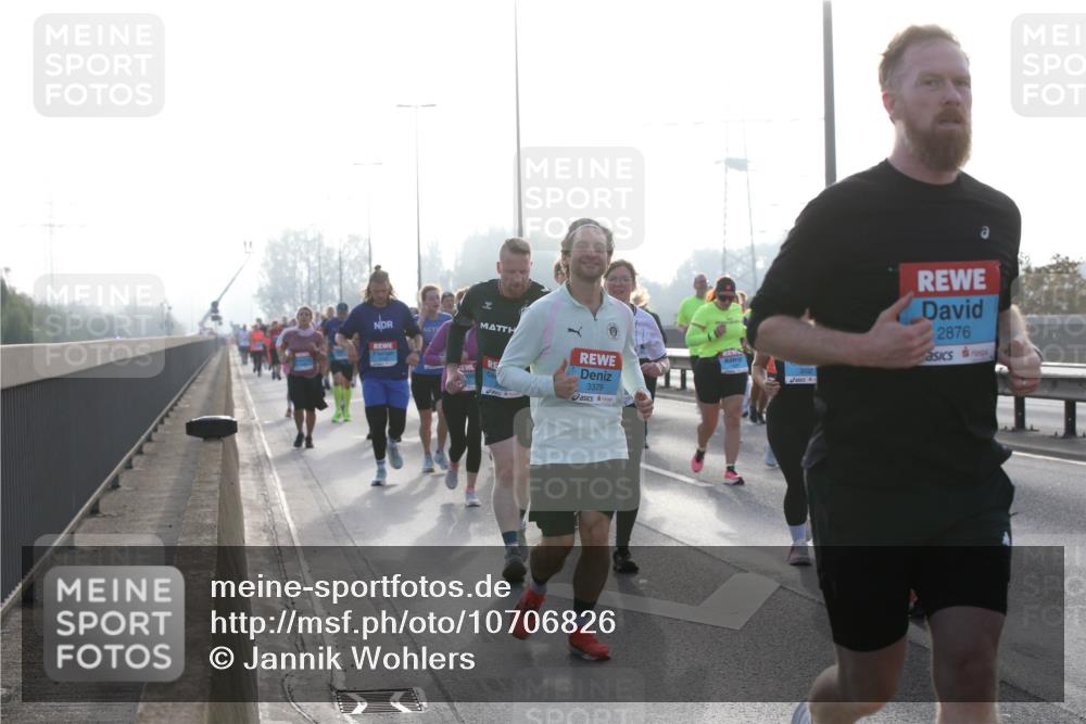 03.10.2026 - Köhlbrandbrückenlauf Jannik Wohlers http://msf.ph/oto/10706826 03.10.2026 09:23:36 Position 3 3379, 2876 meine-sportfotos.de