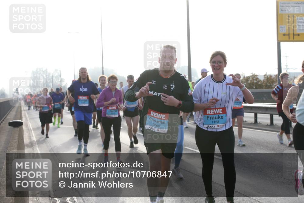 03.10.2026 - Köhlbrandbrückenlauf Jannik Wohlers http://msf.ph/oto/10706847 03.10.2026 09:23:38 Position 3 2066, 1153 meine-sportfotos.de