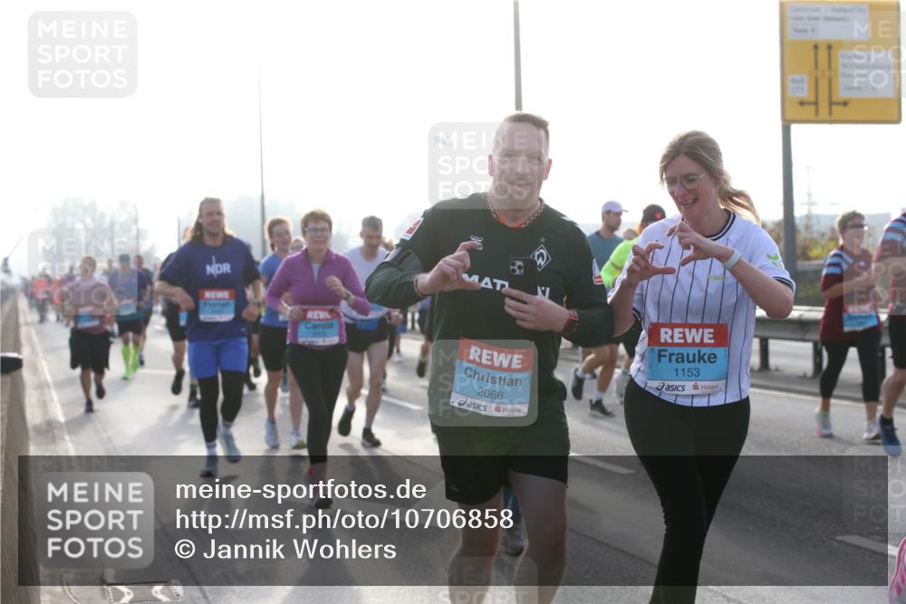 03.10.2026 - Köhlbrandbrückenlauf Jannik Wohlers http://msf.ph/oto/10706858 03.10.2026 09:23:38 Position 3 2066, 1153 meine-sportfotos.de