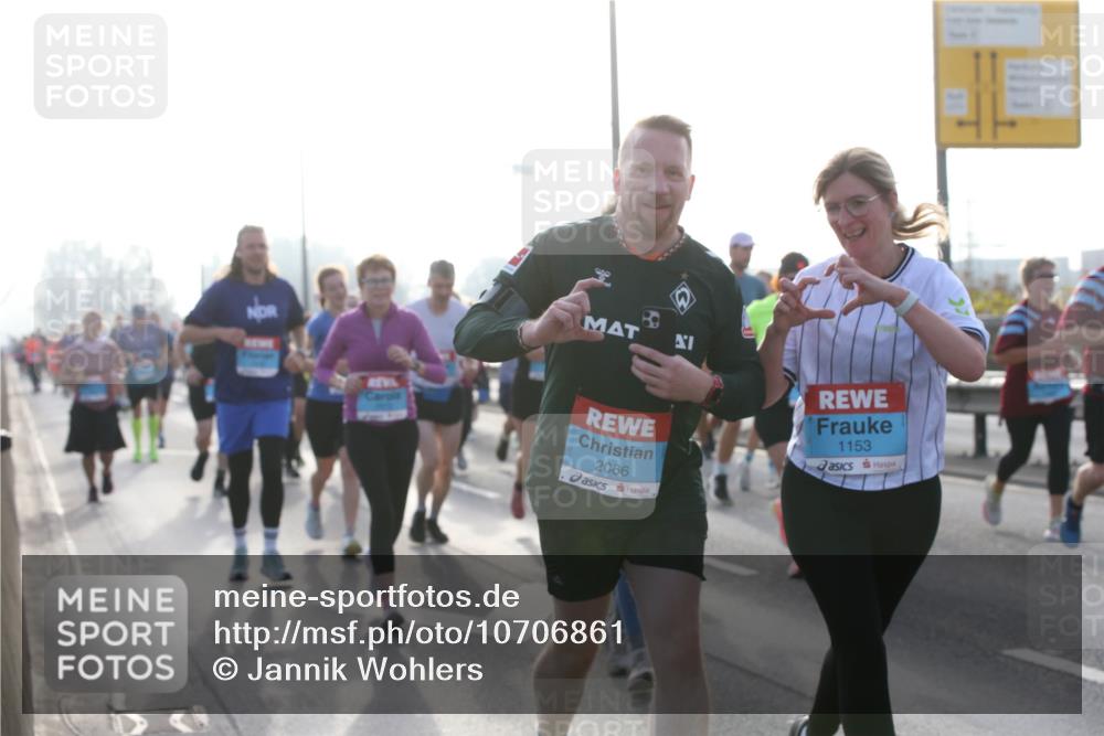 03.10.2026 - Köhlbrandbrückenlauf Jannik Wohlers http://msf.ph/oto/10706861 03.10.2026 09:23:38 Position 3 2066, 1153 meine-sportfotos.de
