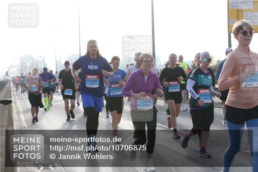 03.10.2026 - Köhlbrandbrückenlauf Jannik Wohlers http://msf.ph/oto/10706875 03.10.2026 09:23:39 Position 3 2020, 1137, 2972, 1135, 1885, 3052 meine-sportfotos.de