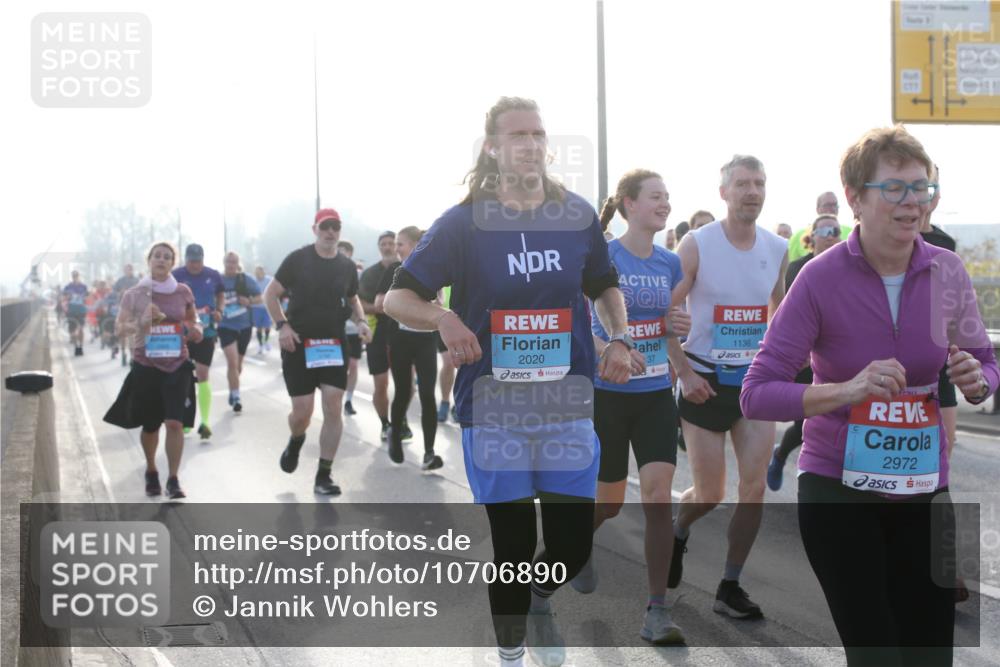 03.10.2026 - Köhlbrandbrückenlauf Jannik Wohlers http://msf.ph/oto/10706890 03.10.2026 09:23:41 Position 3 2020, 37, 1136, 2972 meine-sportfotos.de