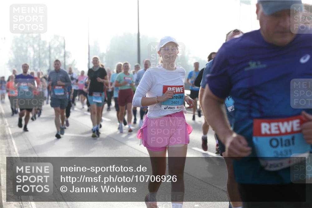03.10.2026 - Köhlbrandbrückenlauf Jannik Wohlers http://msf.ph/oto/10706926 03.10.2026 09:23:45 Position 3 3401, 3431 meine-sportfotos.de